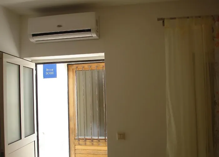 Casa de hóspedes Andrijana 3*